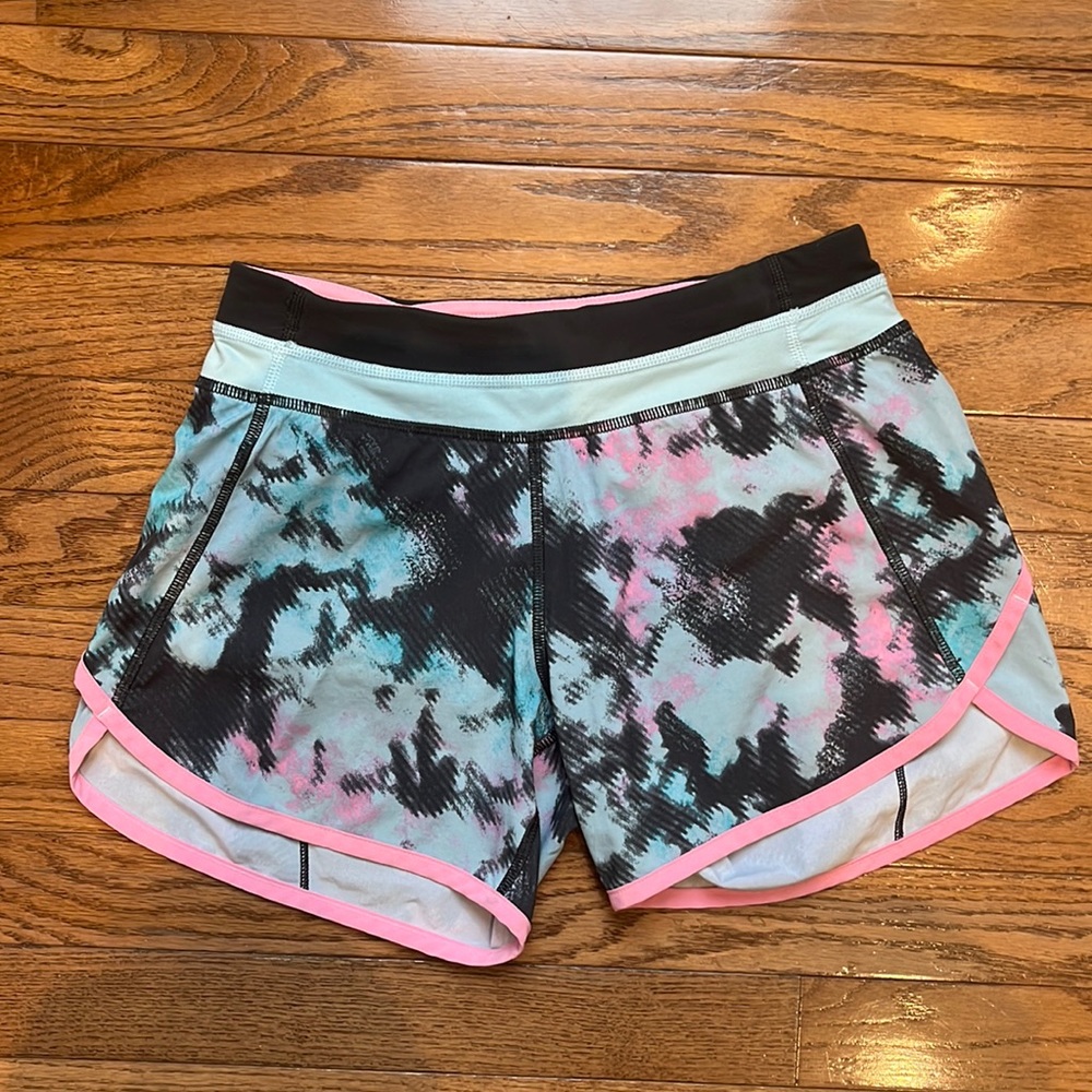 Ivivva patterned shorts